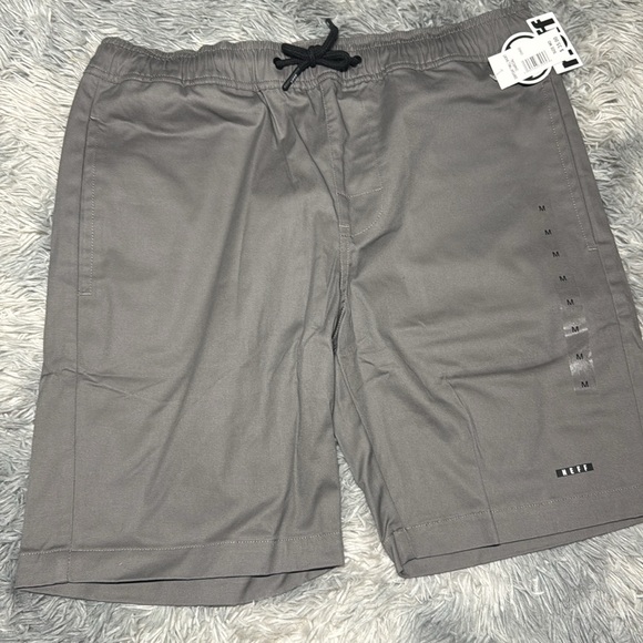 NWT NEFF Men’s Everyday Twill Charcoal Shorts-2 available: M, M - Picture 1 of 12